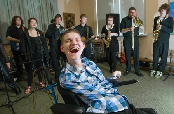 Cillian Mc Sweeney pictured with the Knocknaheeny Youth Inititive Band. Cillian has written a number of songs using special needs assistance technology, which he and the will perform for the President at the Aras this Saturday. Further info contact Grainne Mc Hale 0876721707. Pic Daragh Mc Sweeney/Provision